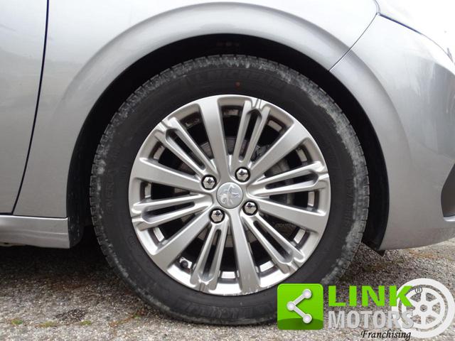 PEUGEOT 208 usata, con Airbag testa