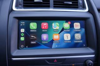 JAGUAR E-Pace usata, con Autoradio