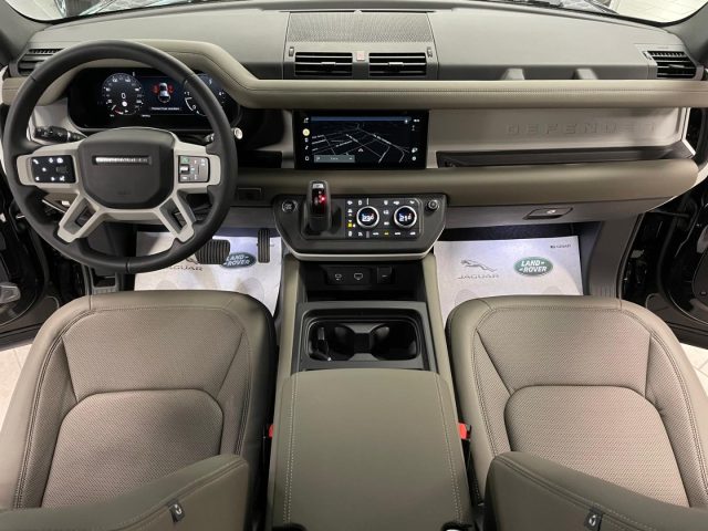 LAND ROVER Defender usata, con Sistema di navigazione