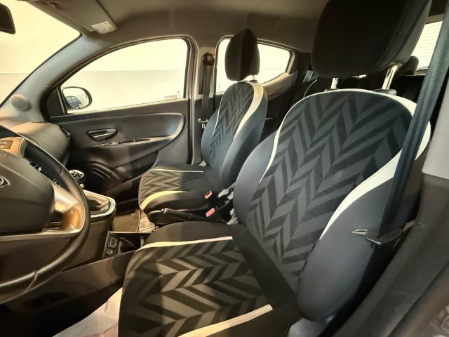 LANCIA Ypsilon usata 22