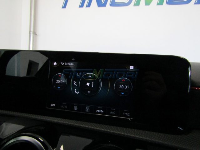 MERCEDES-BENZ A 180 usata, con USB