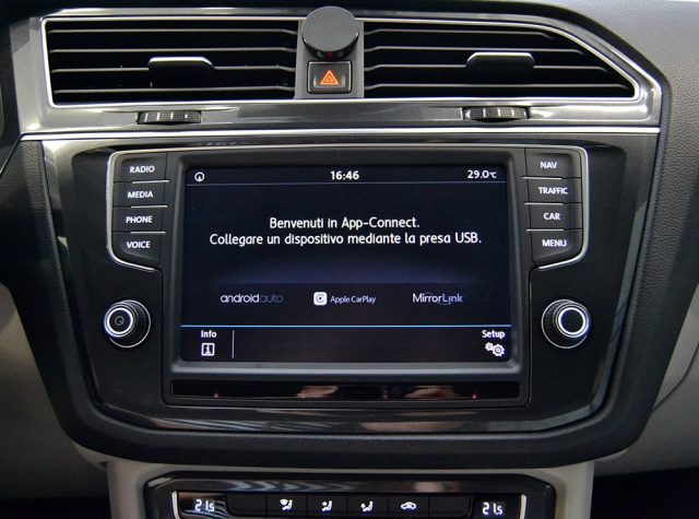 VOLKSWAGEN Tiguan usata, con Chiusura centralizzata