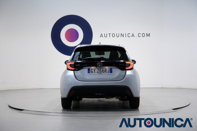 TOYOTA Yaris usata, con USB