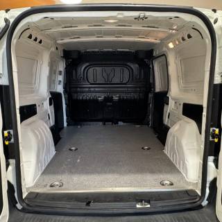 FIAT Doblo usata, con USB