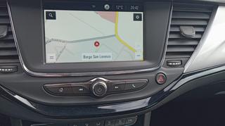 OPEL Astra usata, con Bluetooth