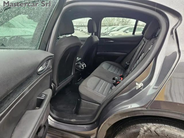 ALFA ROMEO Stelvio usata, con Controllo trazione