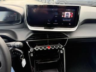 PEUGEOT 2008 usata, con Fari LED