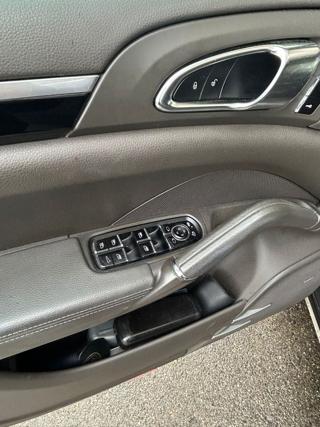 PORSCHE Cayenne usata, con Vivavoce