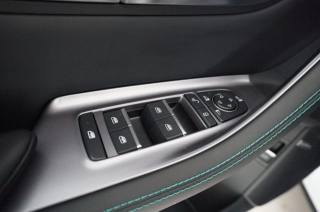 BYD Seal usata, con USB