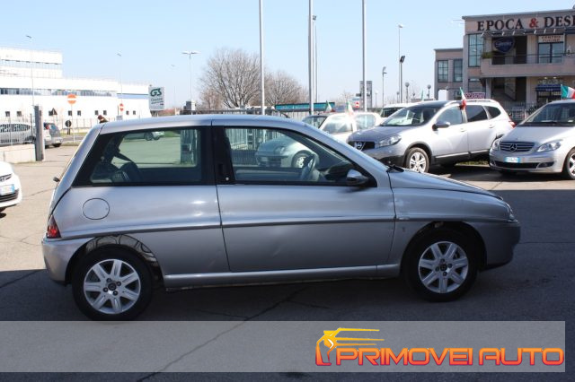 LANCIA Ypsilon usata, con Fendinebbia