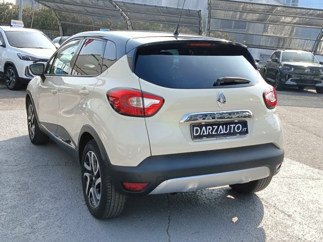 RENAULT Captur usata, con Touch screen