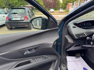 PEUGEOT 3008 usata, con Autoradio