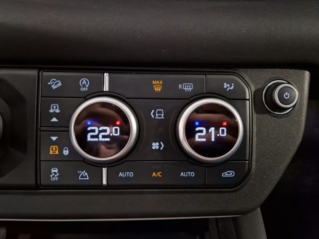 LAND ROVER Defender usata, con Bluetooth
