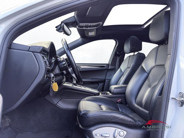 PORSCHE Macan usata 8