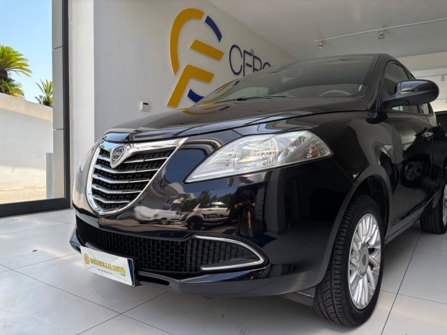 LANCIA Ypsilon usata, con Autoradio
