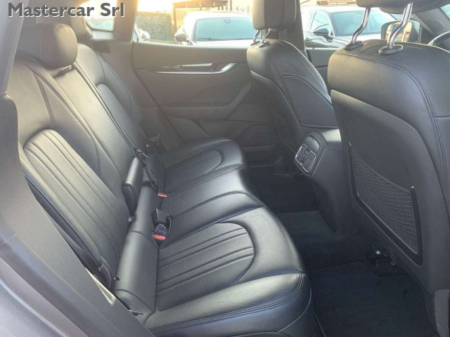 MASERATI Levante usata, con Volante multifunzione