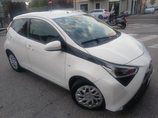 TOYOTA Aygo Connect 1.0 VVT-i 72 CV 5 porte x-cite