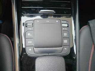 MERCEDES-BENZ GLA 200 usata, con Telecamera per parcheggio assistito