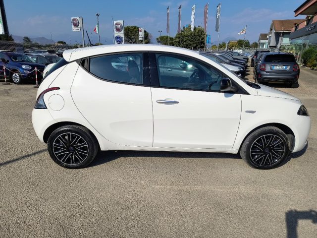 LANCIA Ypsilon usata, con Controllo trazione