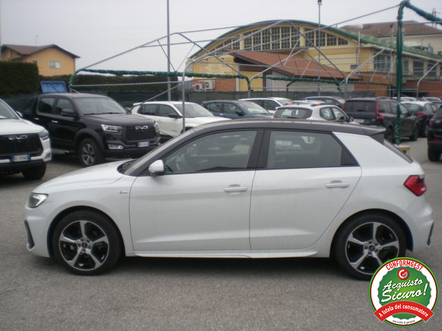AUDI A1 usata, con Autoradio