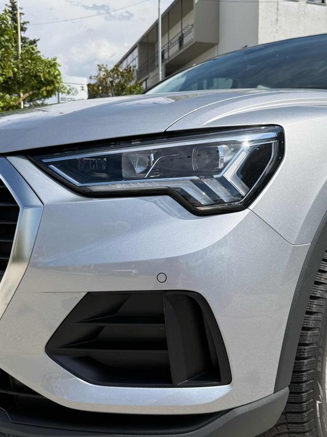 AUDI Q3 usata, con Sensori di parcheggio posteriori