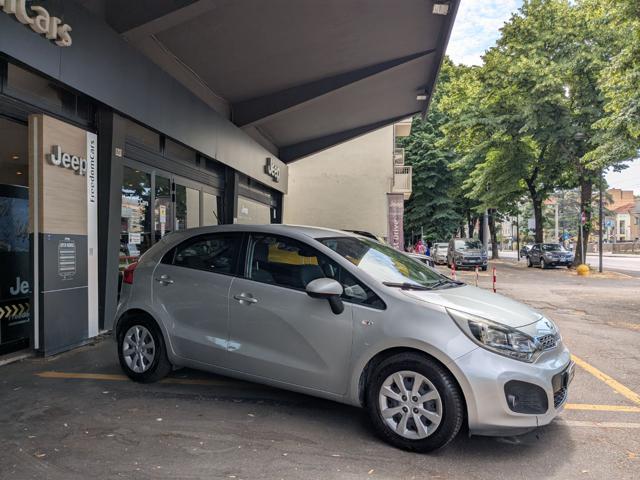 KIA Rio usata, con Autoradio