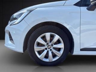 RENAULT Clio usata, con Specchietti laterali elettrici