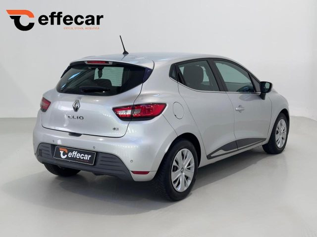 RENAULT Clio usata, con Autoradio
