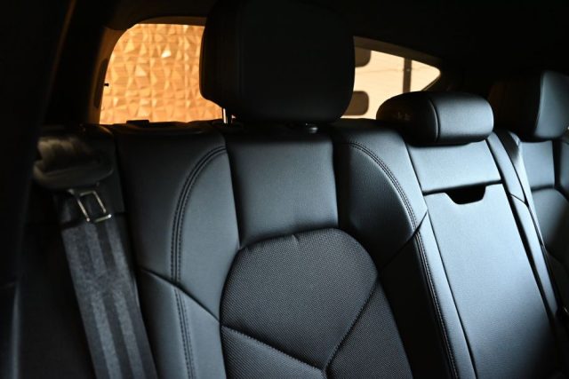 PORSCHE Macan usata 60