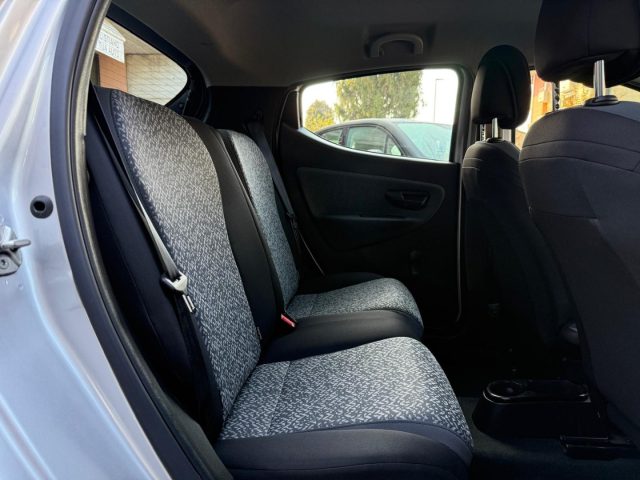 LANCIA Ypsilon usata 10
