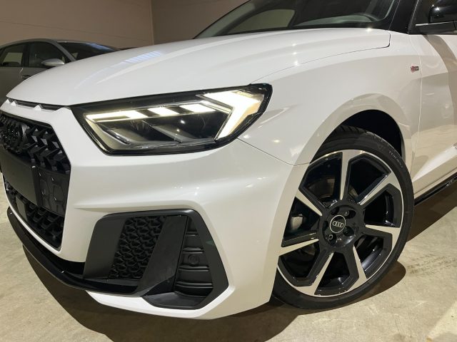 AUDI A1 usata, con Autoradio