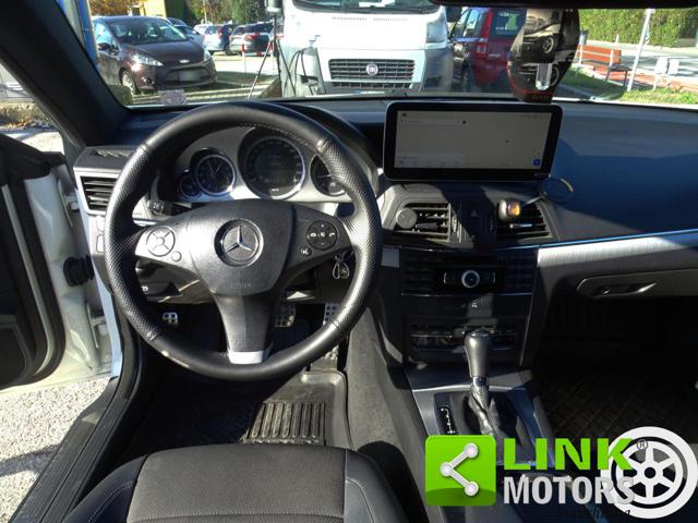 MERCEDES-BENZ E 220 usata, con Specchietti laterali elettrici