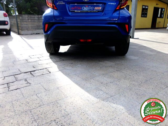 TOYOTA C-HR usata, con Isofix