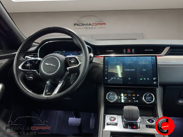 JAGUAR F-Pace usata, con Sistema di navigazione