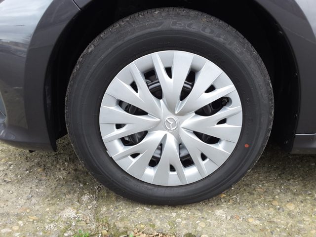 MAZDA 2 usata, con Alzacristalli elettrici