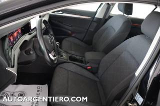 VOLKSWAGEN Golf usata, con Touch screen