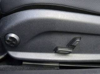 MERCEDES-BENZ E 200 usata, con Alzacristalli elettrici