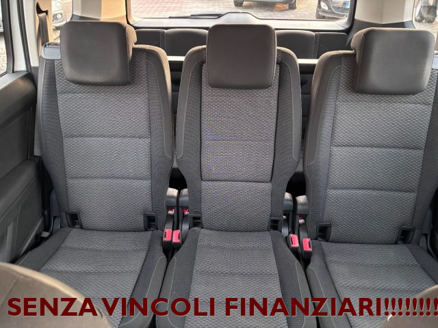 VOLKSWAGEN Touran usata, con Controllo automatico clima