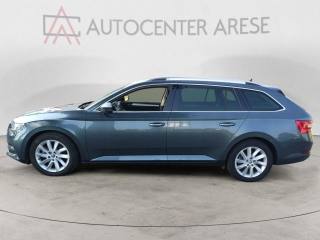 SKODA Superb usata, con Airbag