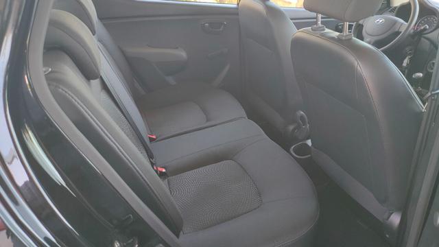 HYUNDAI i10 usata 14