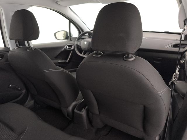 PEUGEOT 208 usata, con Airbag testa