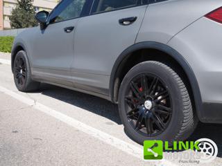 PORSCHE Cayenne usata, con Servosterzo