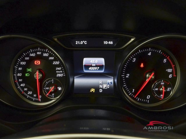 MERCEDES-BENZ CLA 200 usata 12