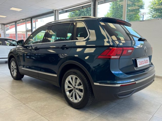 VOLKSWAGEN Tiguan usata, con Autoradio