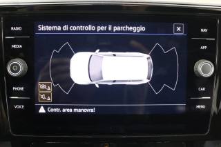 VOLKSWAGEN Passat Variant usata, con ESP