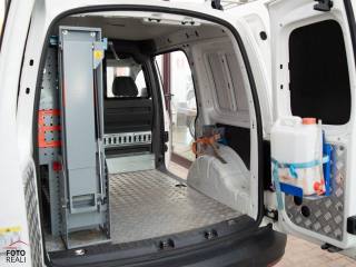 VOLKSWAGEN Caddy usata, con Fendinebbia