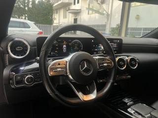 MERCEDES-BENZ A 180 usata, con Autoradio digitale