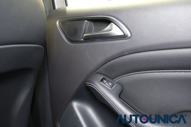 MERCEDES-BENZ B 180 usata, con Telecamera per parcheggio assistito