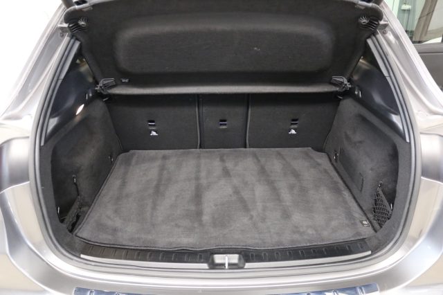 MERCEDES-BENZ GLA 200 usata, con Autoradio digitale