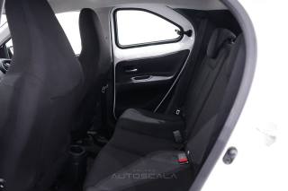 TOYOTA Aygo X usata 21